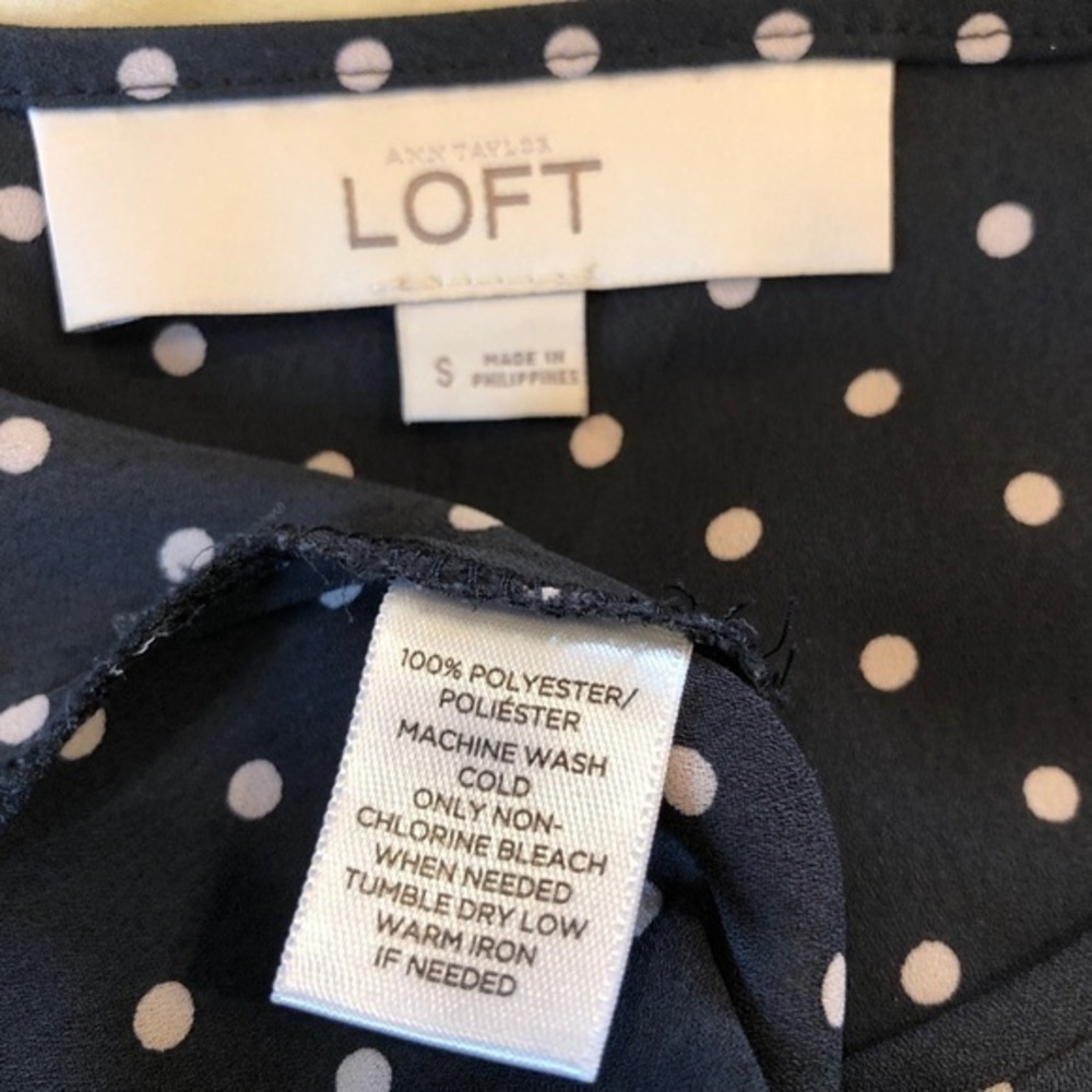LOFT Polka Dot Pleated‎ Front Top - Picture 3 of 9